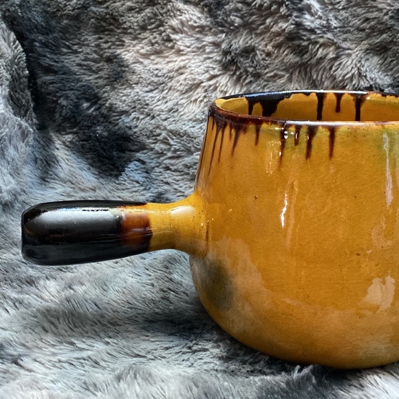 Glazed ceramic saucepan/casserole yellow ceramic pot - Picture 6 of 16